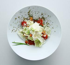 Цезарь с курицей